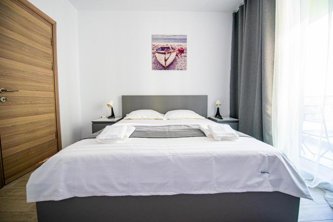 Apartament Katrina - Alezzi Beach - Sea View Năvodari Exterior foto